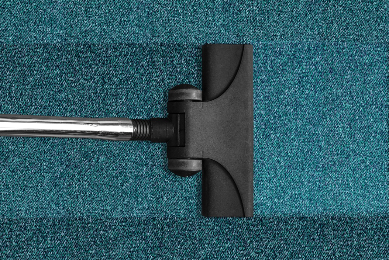 service professionnel de nettoyage de gouttières pour protéger votre maison des dégâts d'eau. entretien rapide, efficace et abordable.