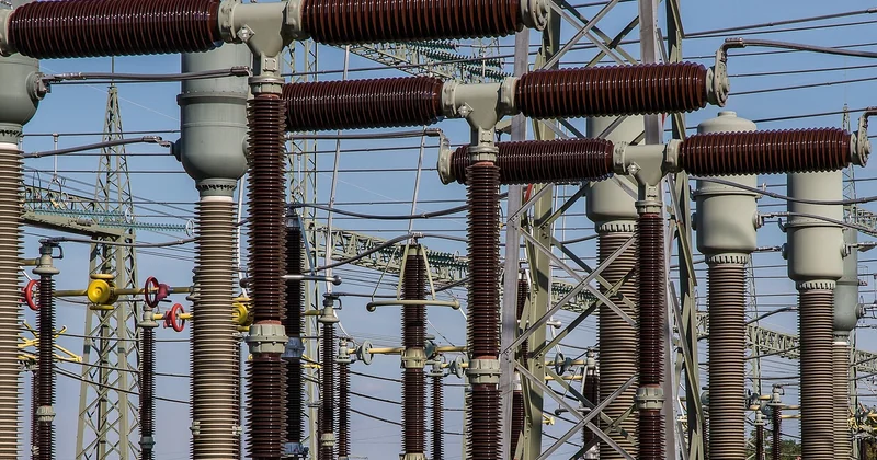 Comment transformer du 220V en 12 volts ?