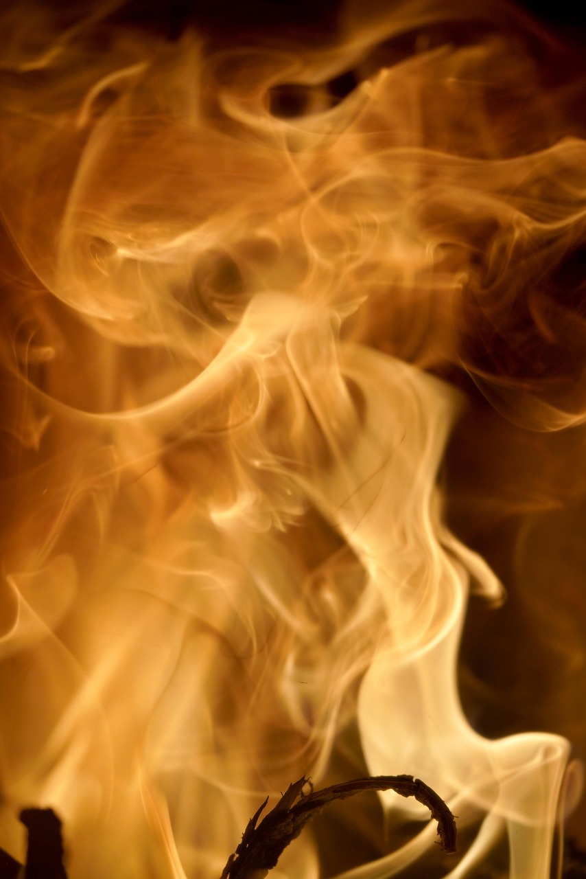 d&eacute;couvrez la r&eacute;cup&eacute;ration de chaleur des chemin&eacute;es pour am&eacute;liorer l'efficacit&eacute; &eacute;nerg&eacute;tique de votre foyer et r&eacute;duire vos factures de chauffage.